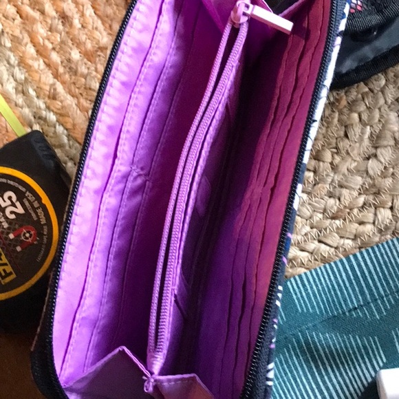 Vera bradley wallet - Picture 6 of 6